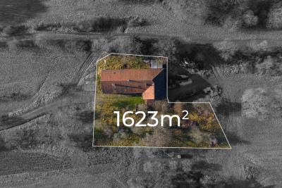 Rodinný dům 4+kk se stodolou, na samotě, Tichov, okres Zlín